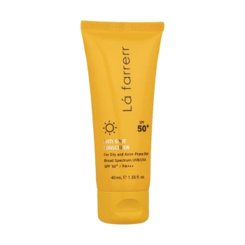 کرم ضد آفتاب بی‌رنگ لافارر SPF 50 مناسب پوست چرب و آکنه‌دار حجم 40 میلی‌لیتر