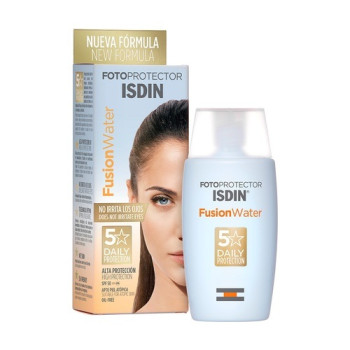 ضد آفتاب فیوژن واتر SPF50 بدون رنگ ایزدین ضد آفتاب فیوژن واتر SPF50 بدون رنگ ایزدین